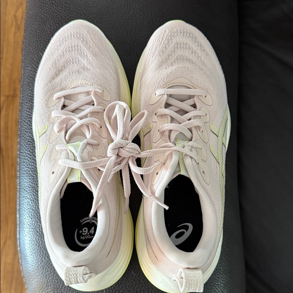 ASICS cumulus 27